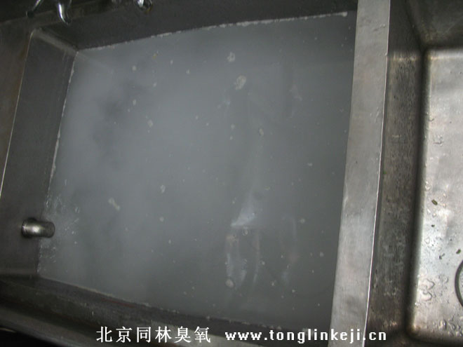 臭氧發(fā)生器消毒現(xiàn)場(chǎng)